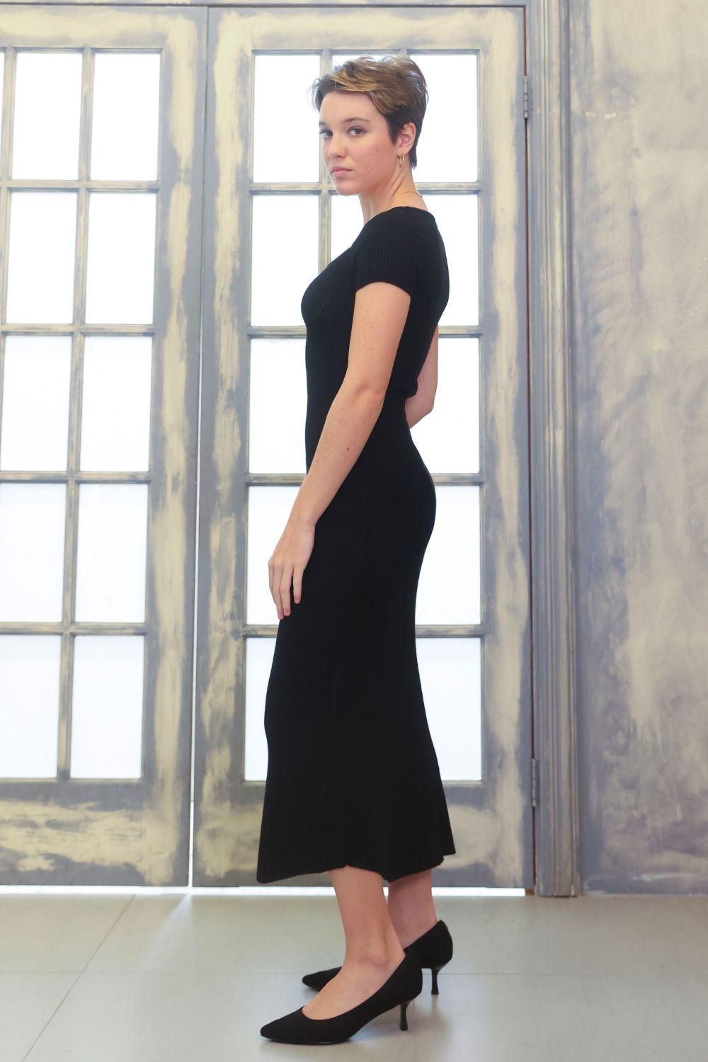 Petite Sweetheart Neckline Knit Midi Dress (Black) M Petite Sweetheart Neckline Knit Midi Dress (Black) M