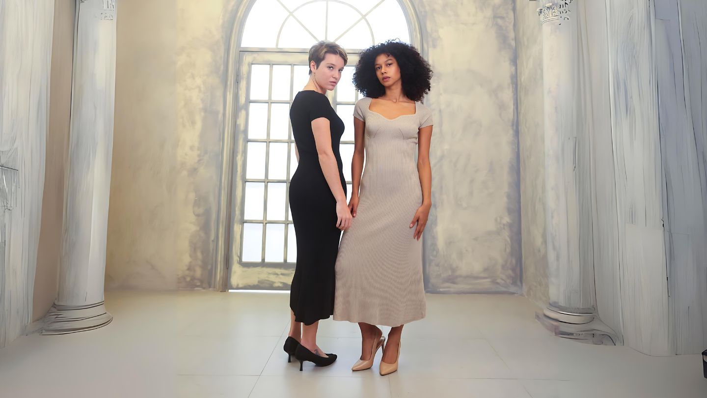 petite dressing clothing line I'm 5'2 and run a petite clothing brand. Here are some outfits that prove petite women don't have to settle for clothes that weren't made for them: 1. Our Petite Relaxed Fit